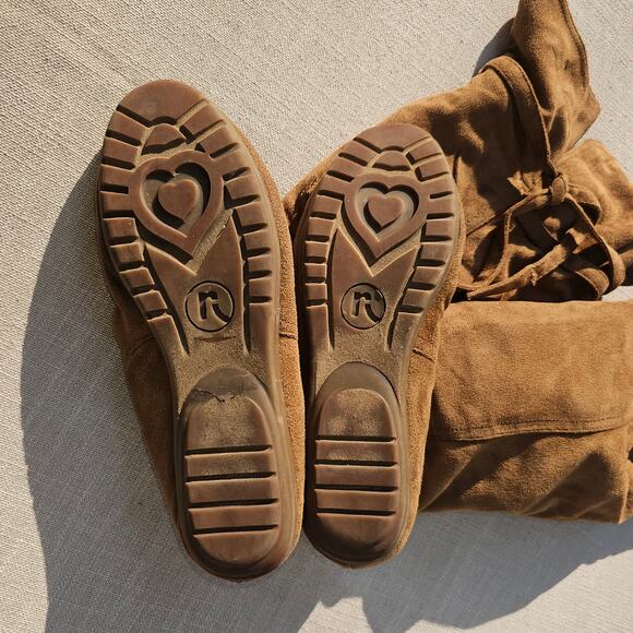 Super Soft Tan Suede Look Moccasin Knee Boots with Tie Size 9 - Picture 2 of 7